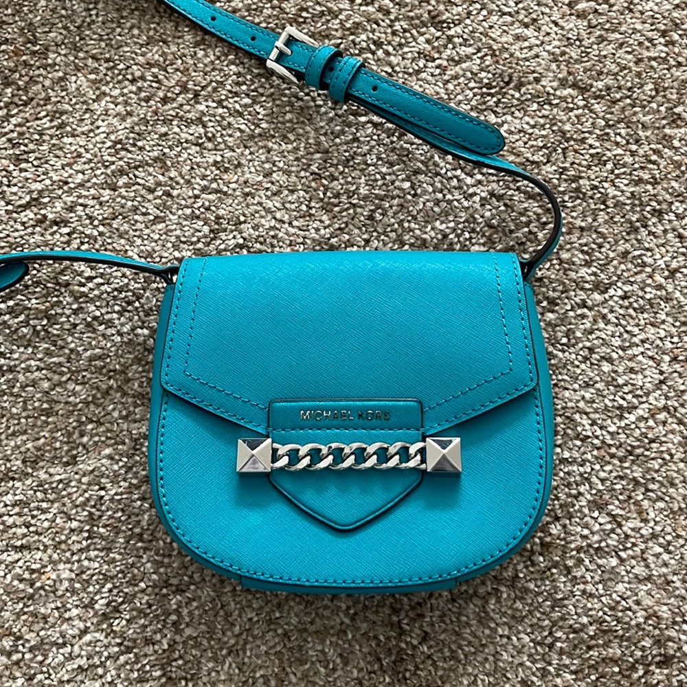 Michael Kors Aqua Extra-Small Crossbody - LIKE NEW!